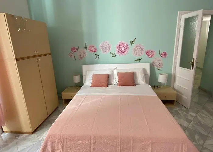 Superior Next Colosseo A/c Wo Fi 3 Bedrooms Apartment *